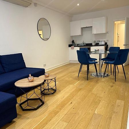 2A Soho Studios By Indigo Flats Sleeps 4 Londres Extérieur photo